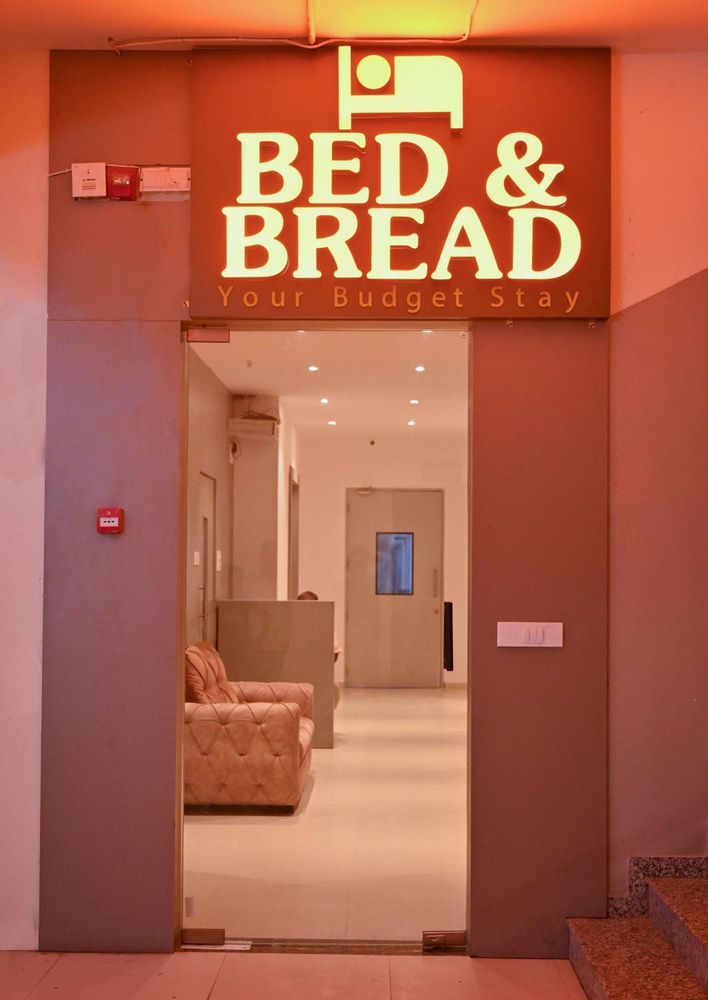 Bed & Bread Dormitory Bharuch Kültér fotó